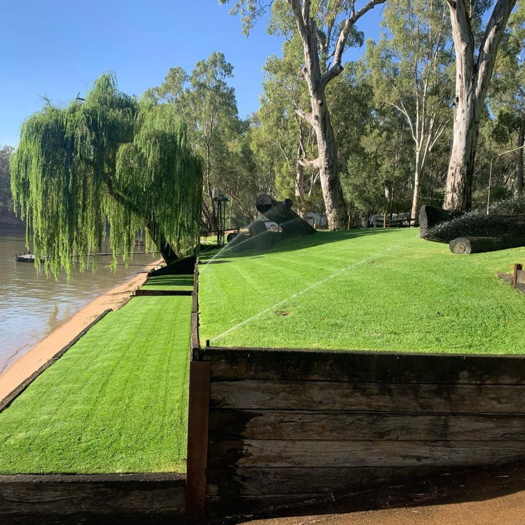 retaining wall on the murray river echuca